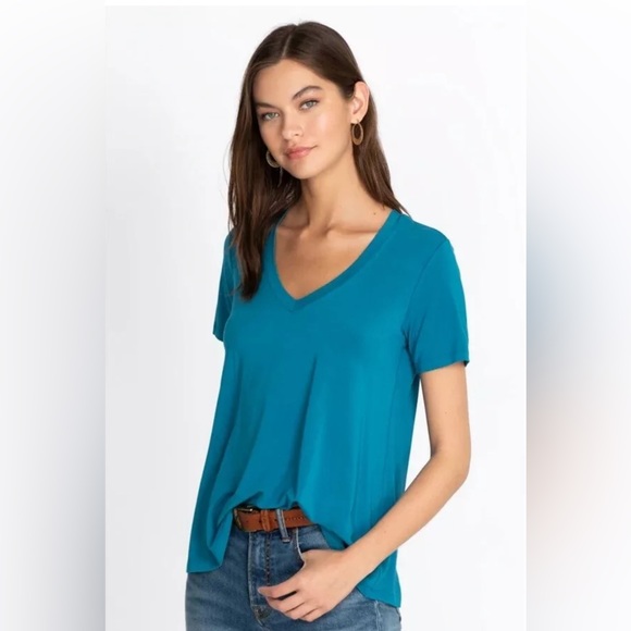 NWT Johnny Was Celestial V Neck Tee Shirt! Retails for $98! - Picture 2 of 4